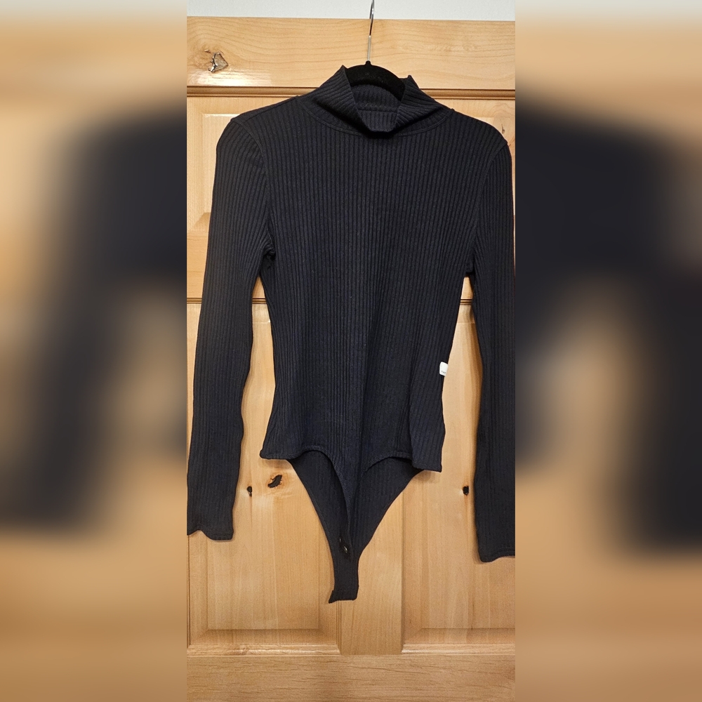 VUORI, Bleeker bodysuit, like new, Black Ribbed Turtleneck Bodysuit
